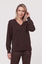 Coffee Bean V-Neck Henny Jumper