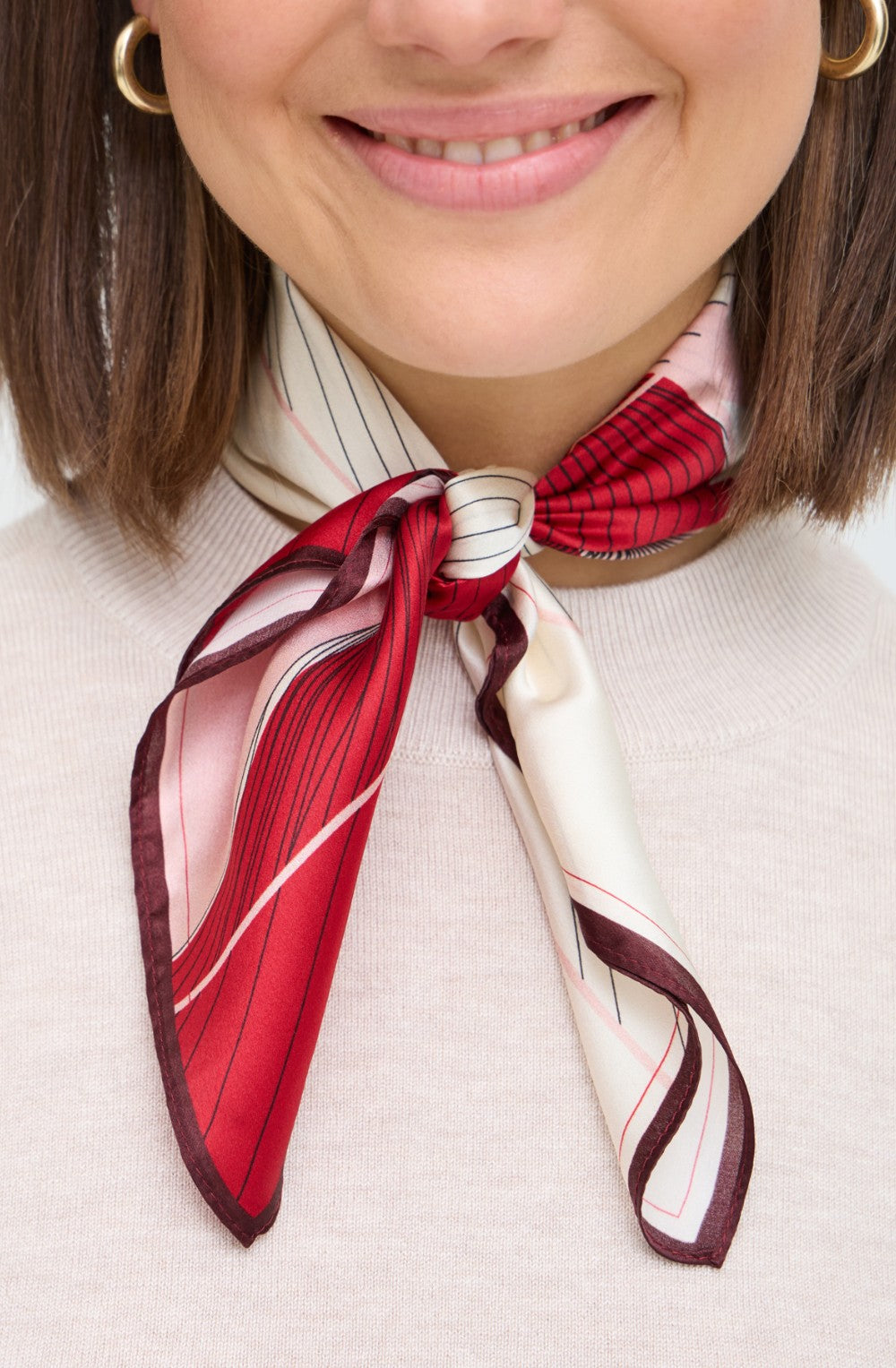 Red & Pink Triangular Patterned Silla Silk Square Scarf