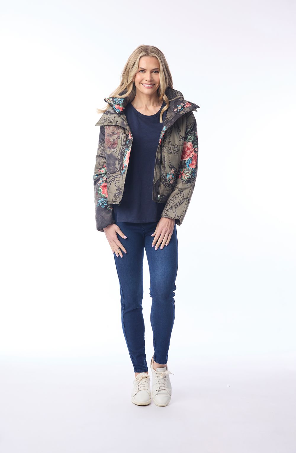 Keqioa Bold Print Puffer Jacket