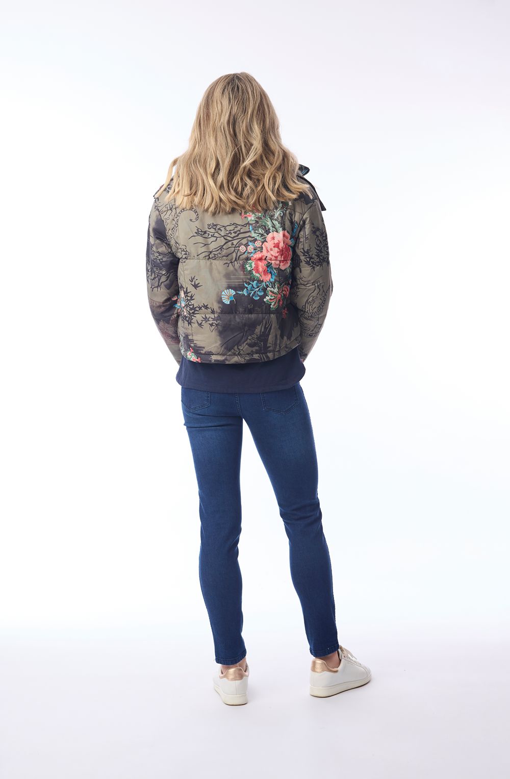Keqioa Bold Print Puffer Jacket