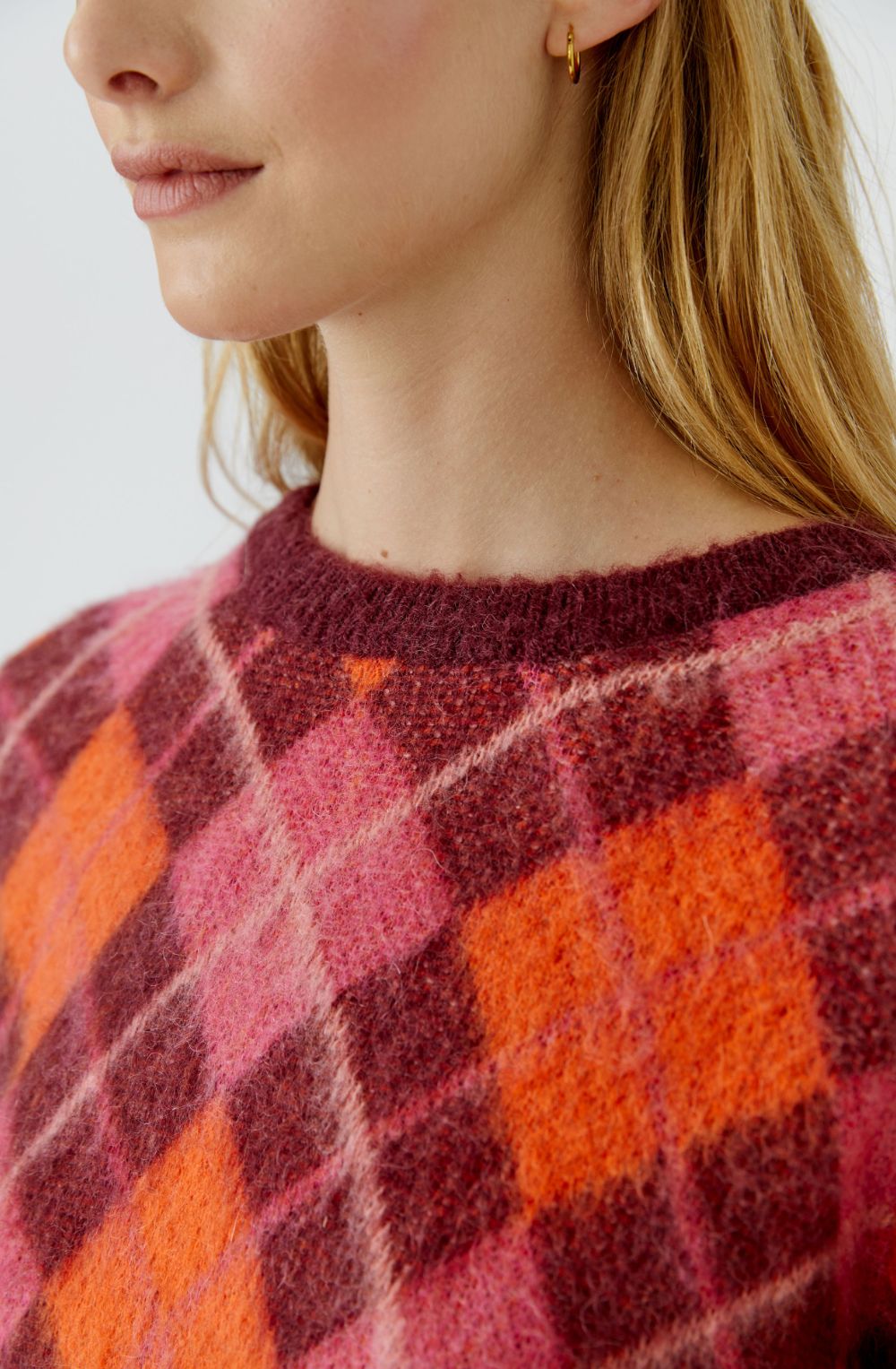 Dark Red Maroon and Pink Argyle Brushed Knit Jumper