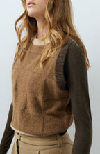 Otter Brown Contrast Hem Sleeveless Pullover