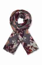 Magnet Fig Floral Anea Wool Scarf