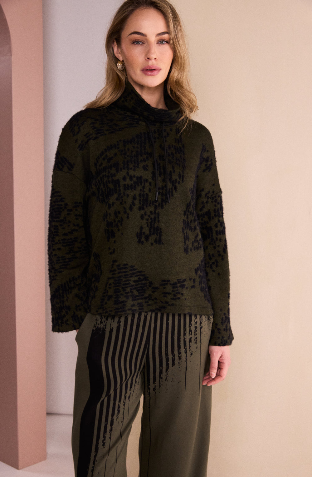 Black & Thyme Dappled Print Jumper