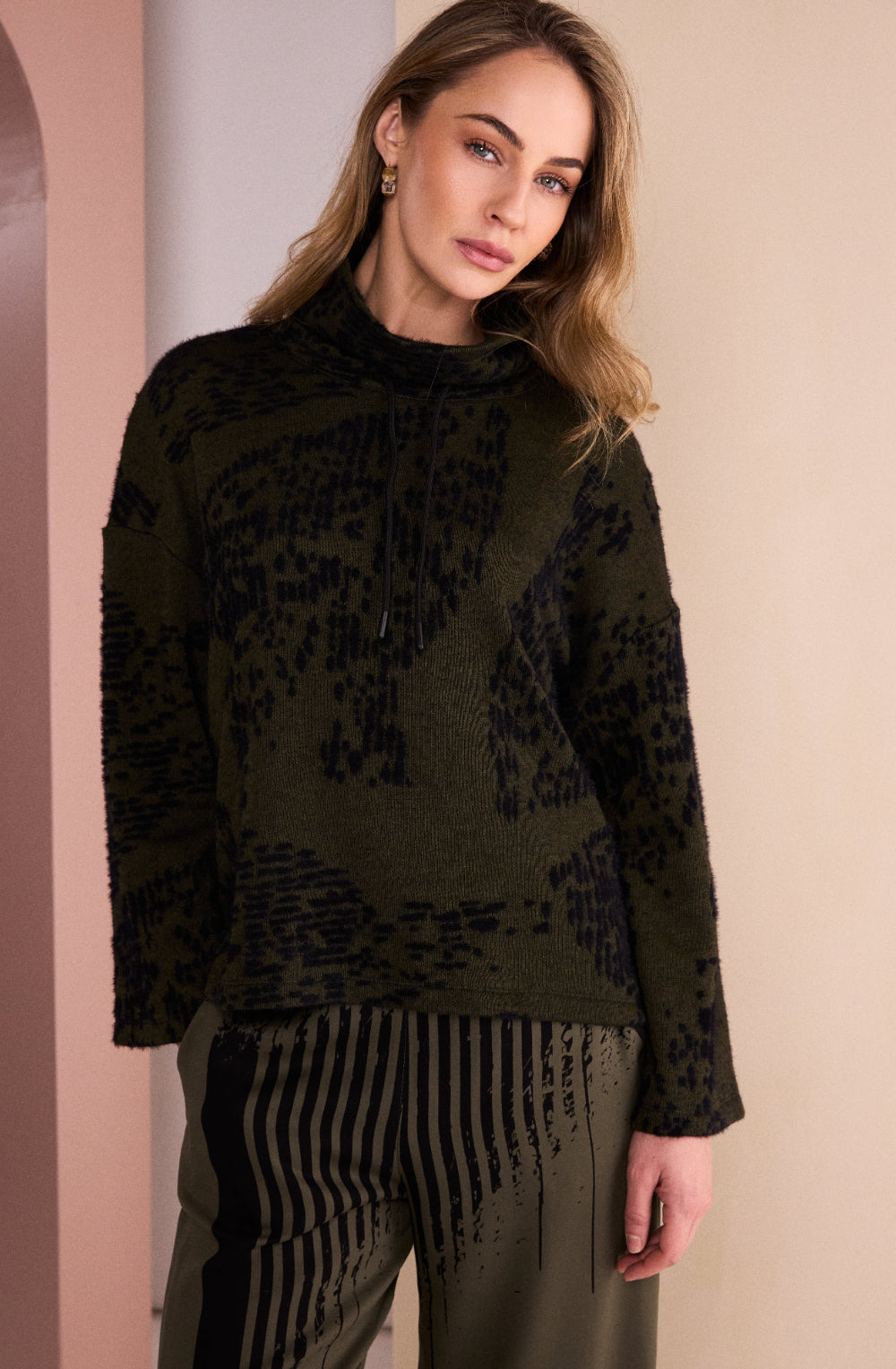 Black & Thyme Dappled Print Jumper