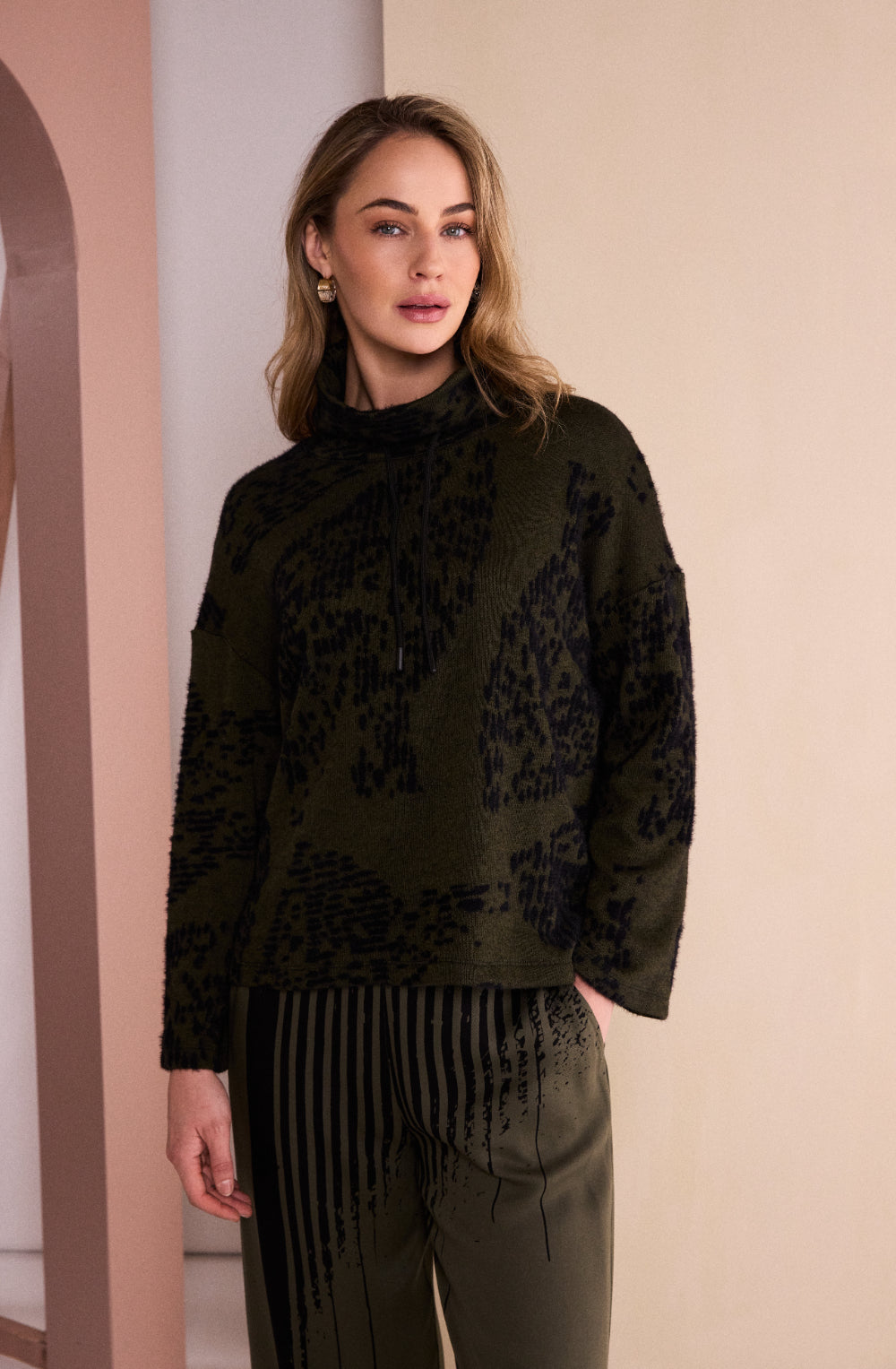 Black & Thyme Dappled Print Jumper