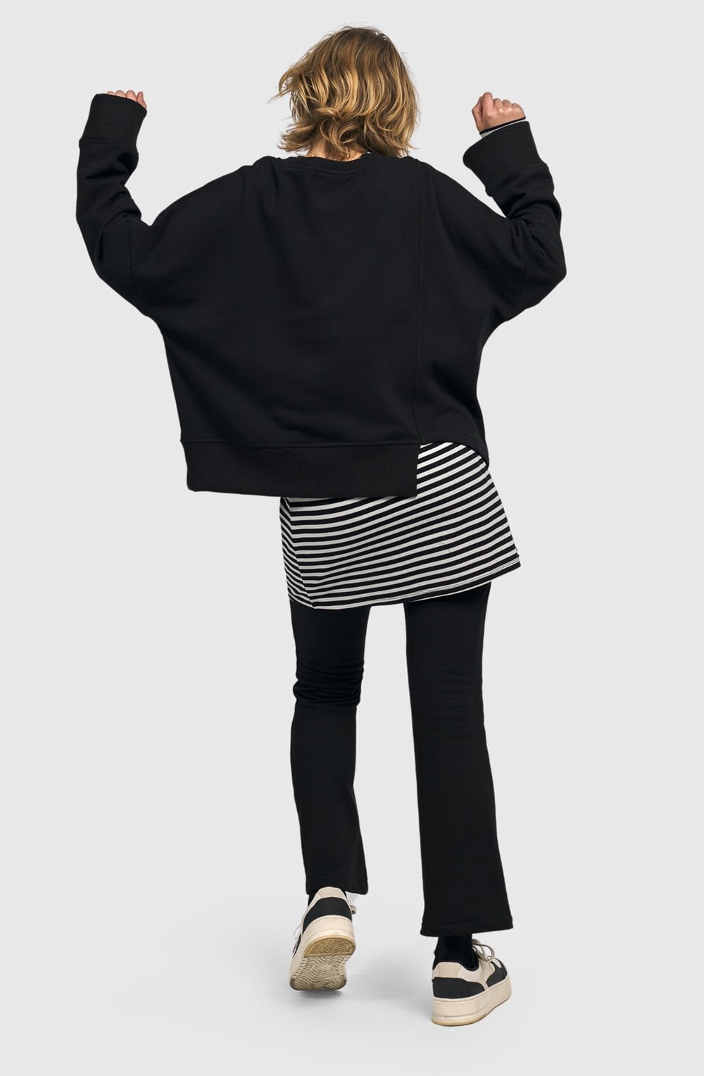 Black Urban Vapor Oversized Sweatshirt