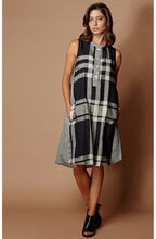 Check Sleeveless Dress