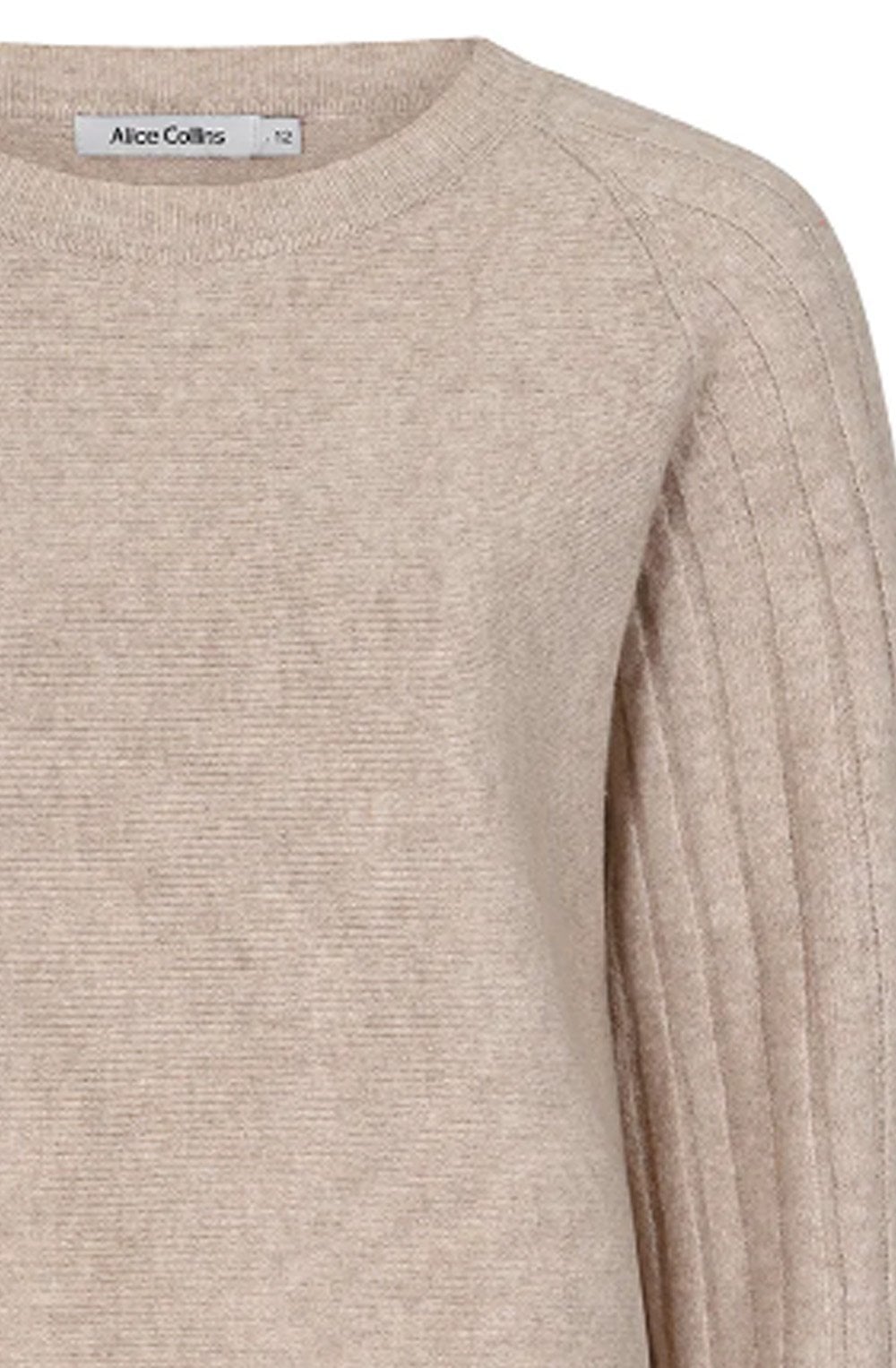 Dove Ada Cropped Sweater