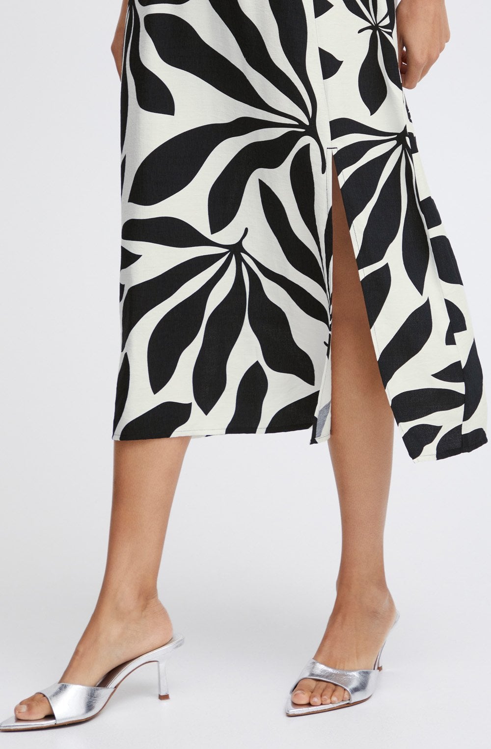 Black and White Palm Leaf Dress
