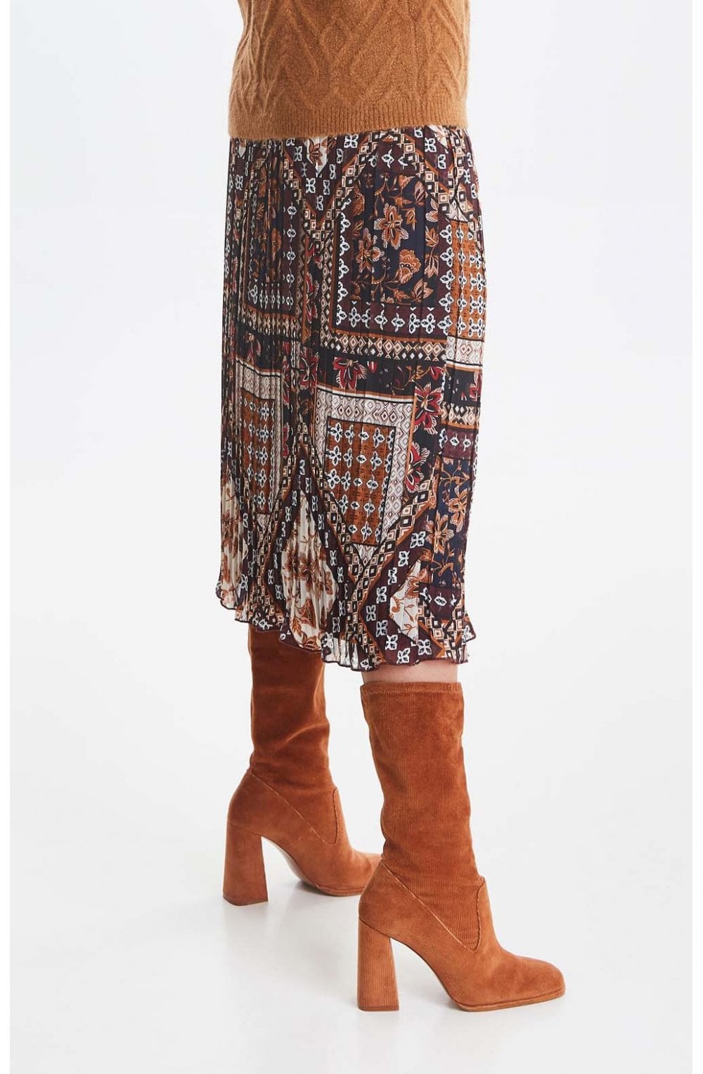 Bold Print Pleated Skirt
