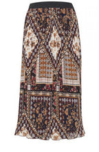 Bold Print Pleated Skirt