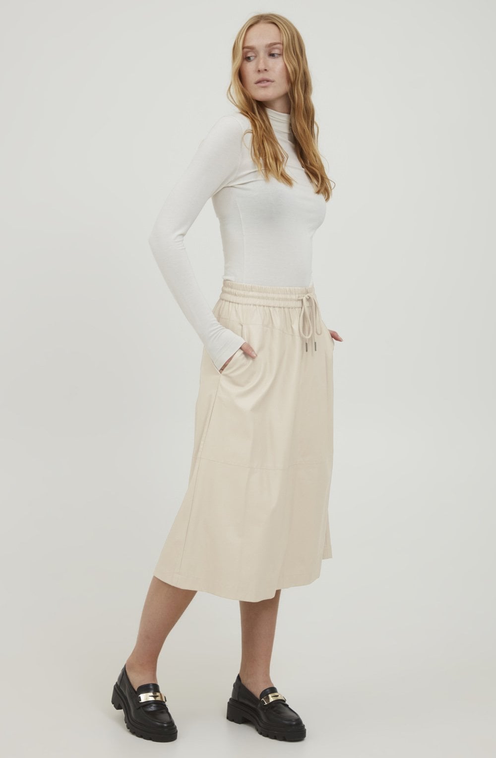 Esoni Faux Leather Skirt