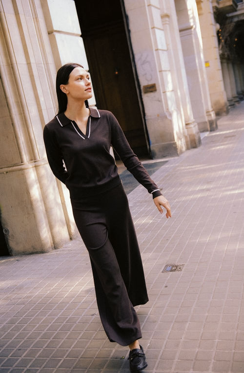Java Collared V-Neck Fine Knit Jumper