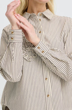 Java Stripes Appliqué Ruffle Shirt