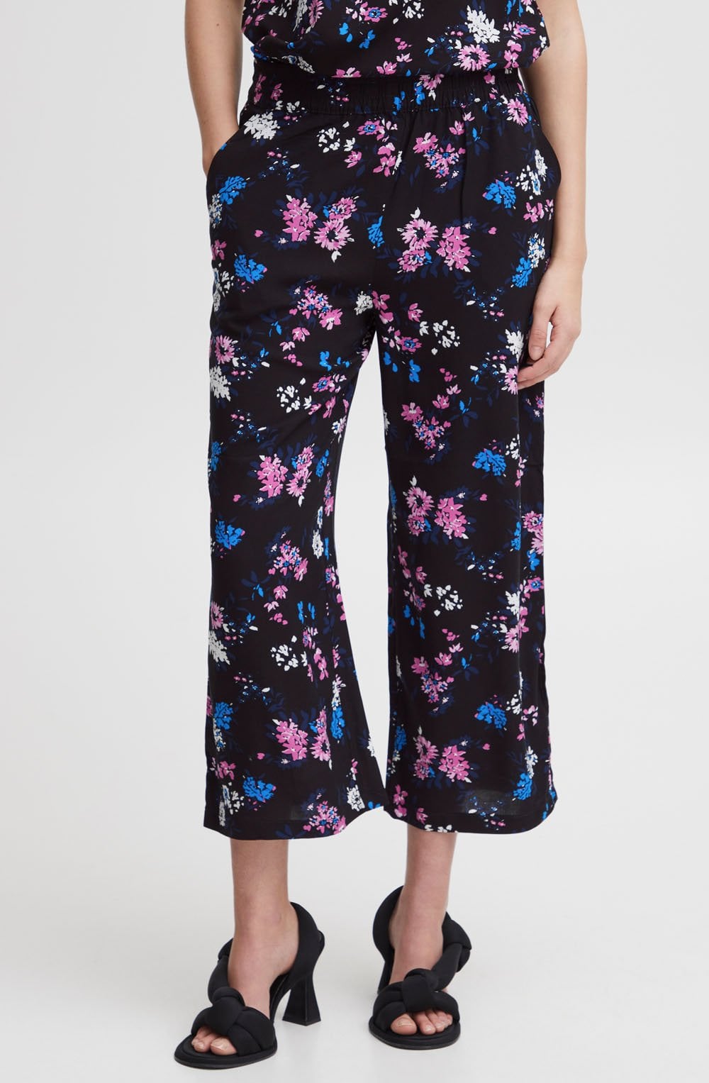 Joella Black Floral Wide Leg Crop Trousers