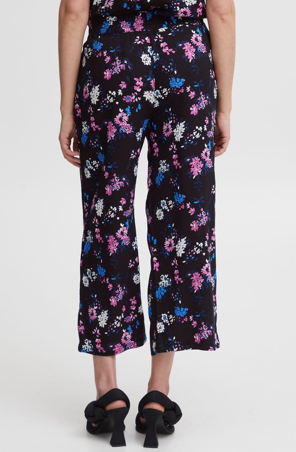 Joella Black Floral Wide Leg Crop Trousers