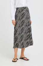Meteorite Nature Vibes A Line Skirt