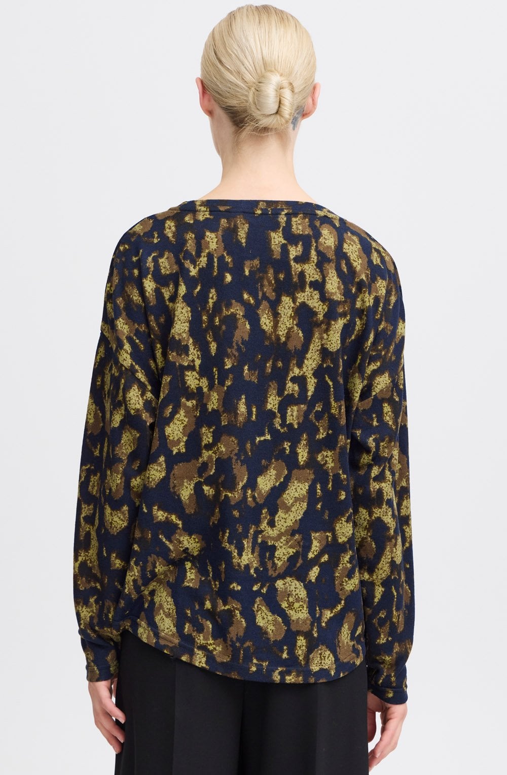 Navy Blazer Pieta Fine Knit Pullover
