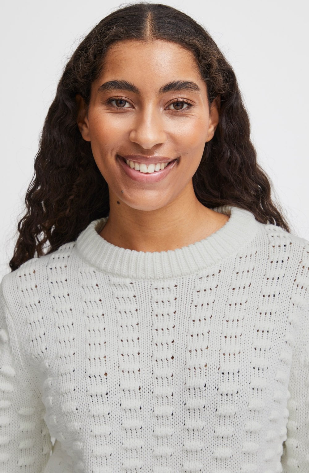 Oma Off White Textured Knit Pullover