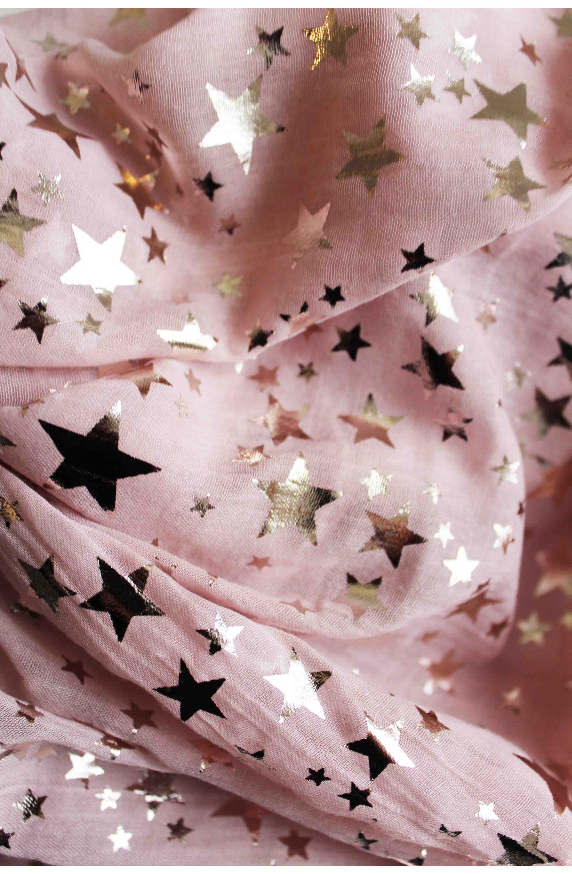 Pink scarf with stars