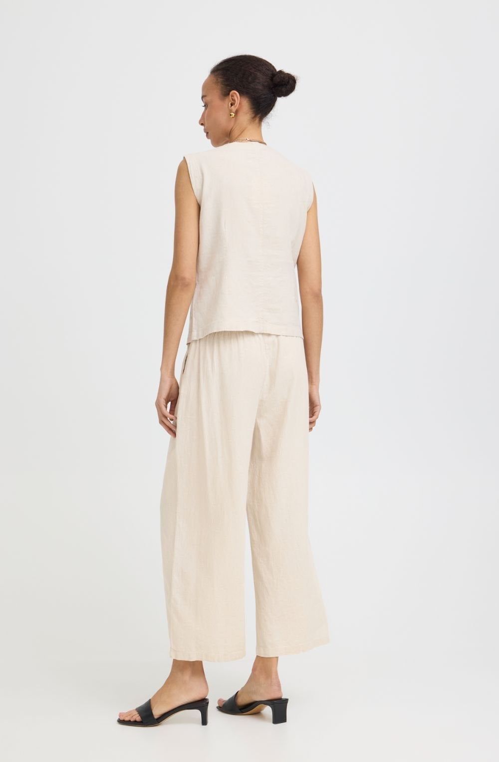 Rainy Day Melange Linen Mix Cropped Trousers