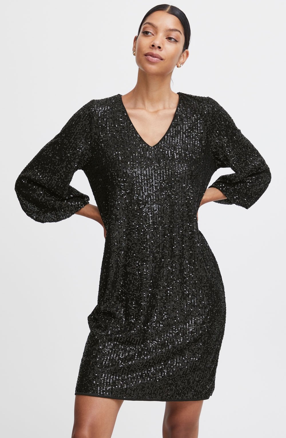 Solia Black Sparkle Balloon Sleeve Dress