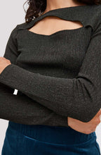 Stily Black Slash Front Top