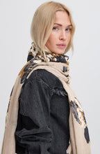 String Mega Flower Lightweight Scarf
