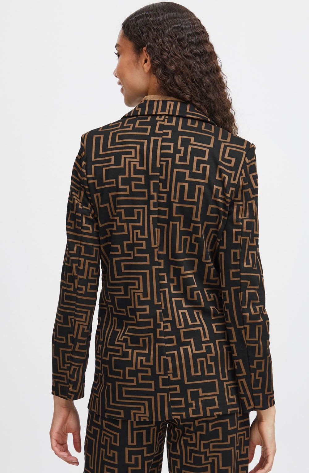 Toasted Coco Ravna Long Blazer