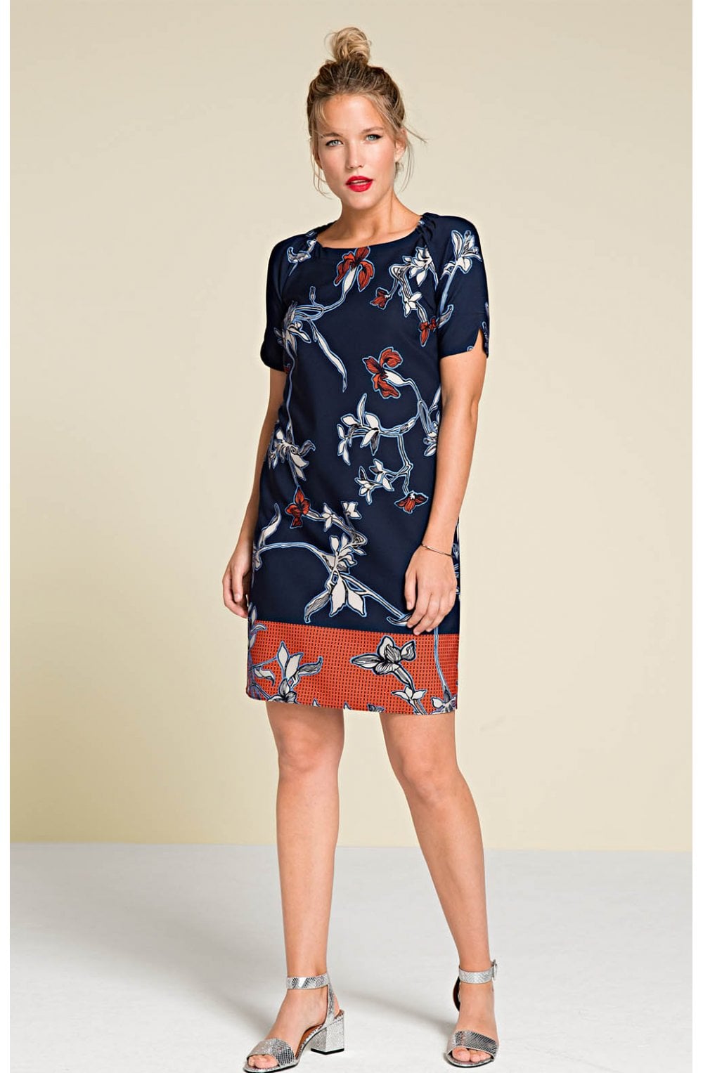 Bold Floral Print Shift Dress