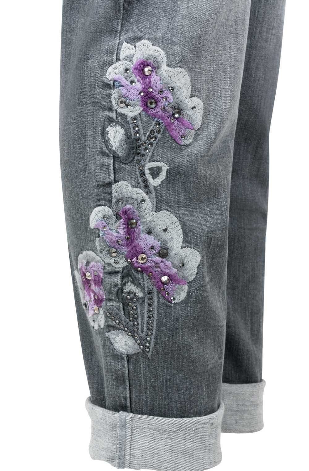 Embroidered Detailed Jeans