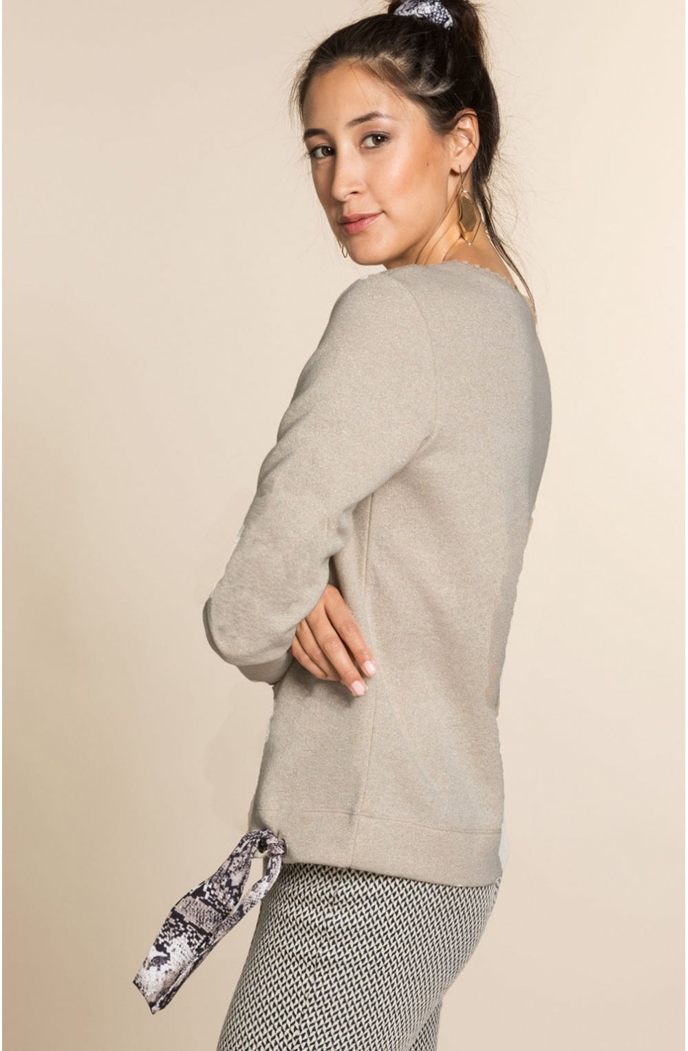 Metallic Detailed Sweatshirt