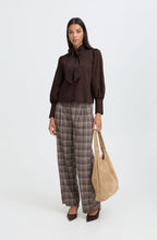 Java Pussy Bow Blouse