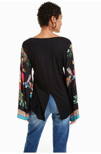 Eltsa Wide Floral Sleeve Top