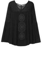 Neusifu Lace Bell Sleeve Top