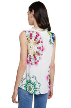 Sleeveless Bold Design Blouse