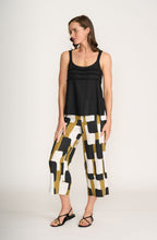 Artbox Linen Cropped Trousers