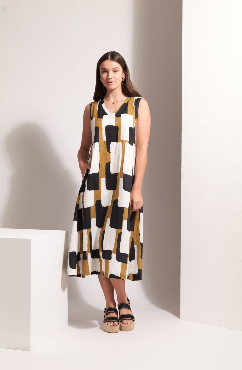 Bold Print Linen Maxi Dress