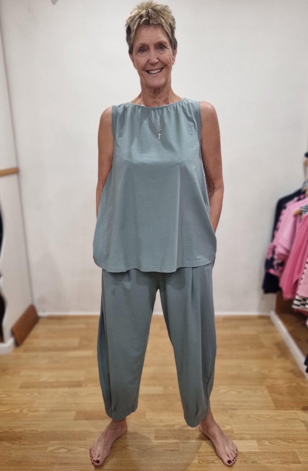 Isola U Lago Sleeveless Trapeze Top