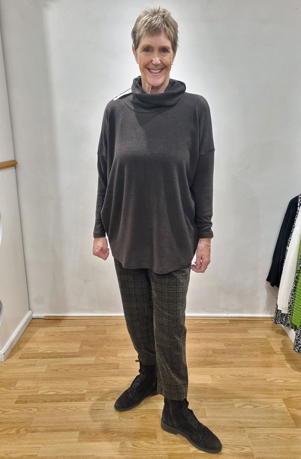 Terra Tgall Checked Velour Relaxed Trousers