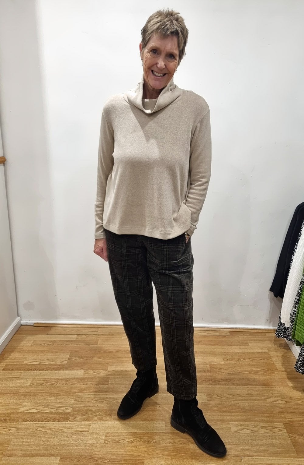 Terra Tgall Checked Velour Relaxed Trousers