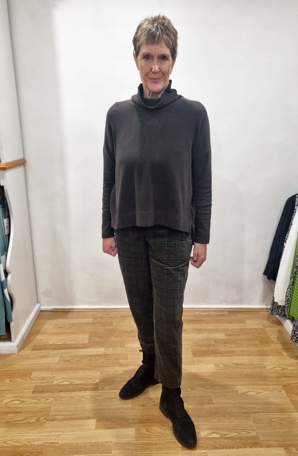 Terra Tgall Checked Velour Relaxed Trousers