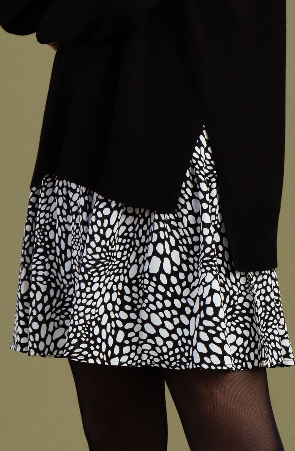 Black and White Patterned Dress and Jumper Set