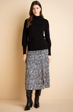 Black and White Tiered and Pleated Skirt