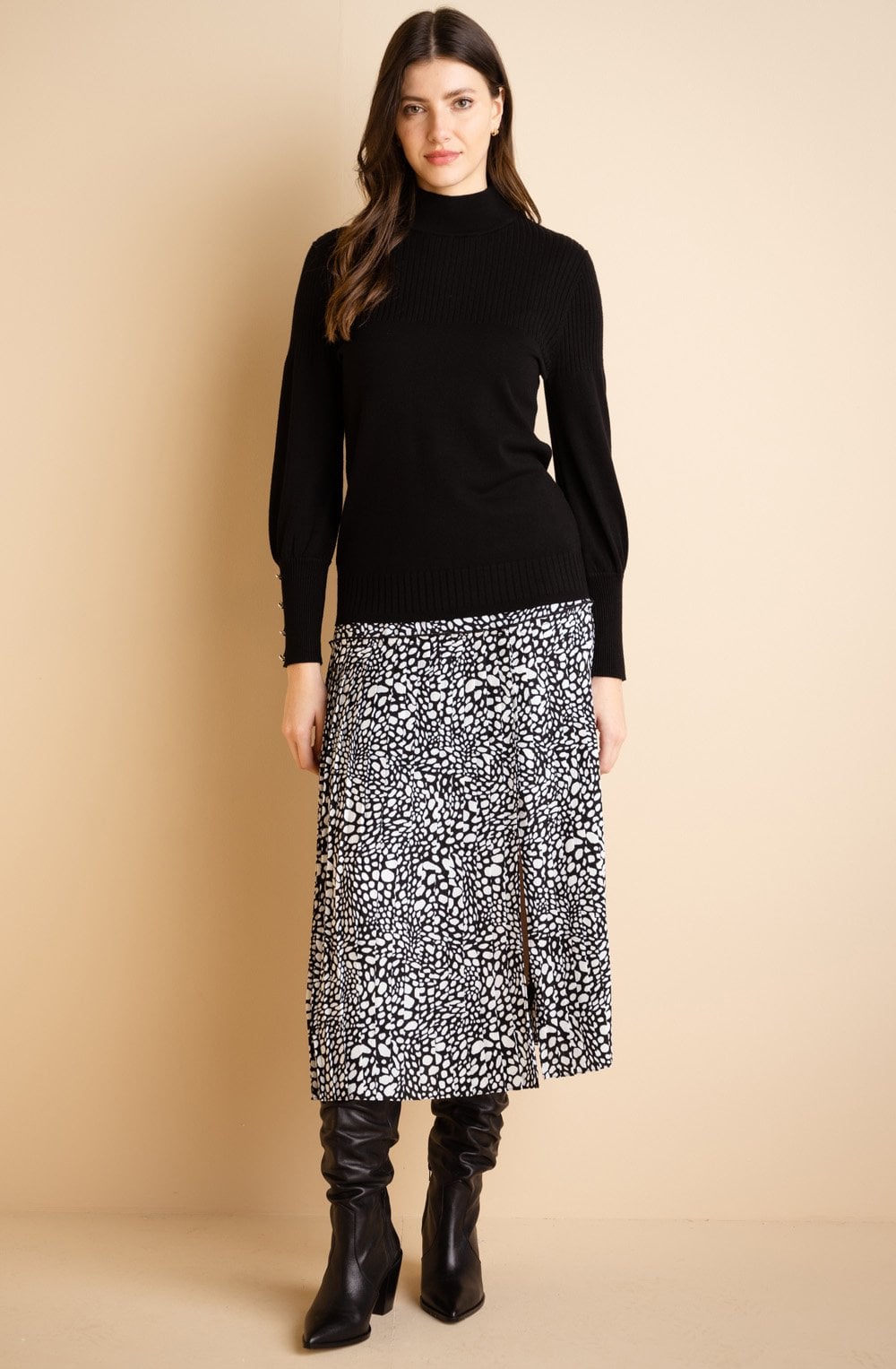 Black and White Tiered and Pleated Skirt