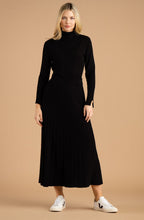 Black Knitted Pleated Midi Skirt