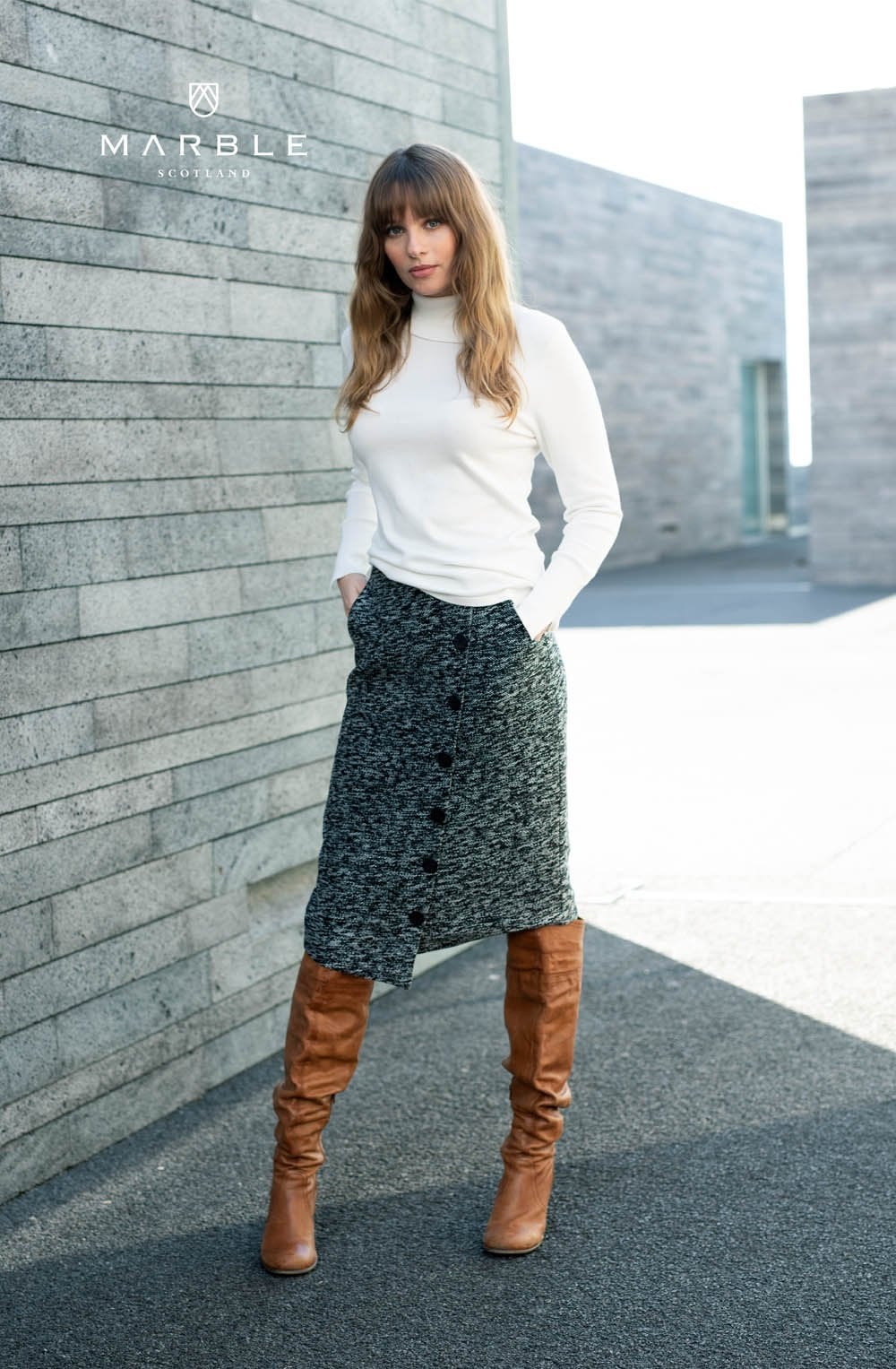 Black & White Woven Knit Skirt