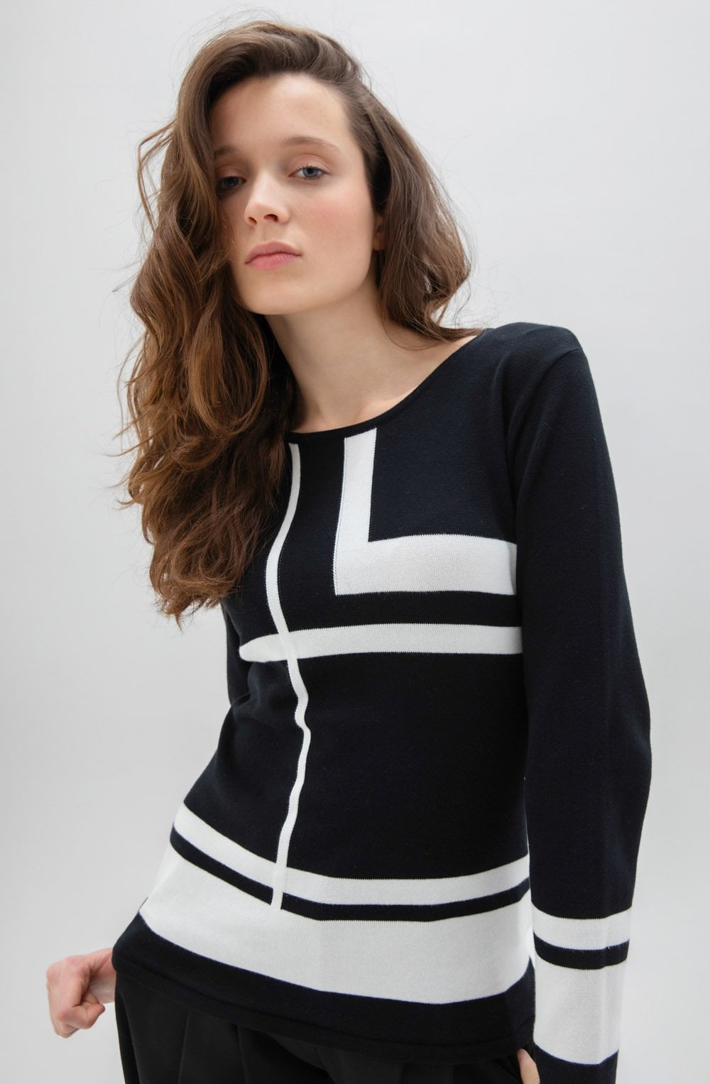 Monochrome Fitted Sweater