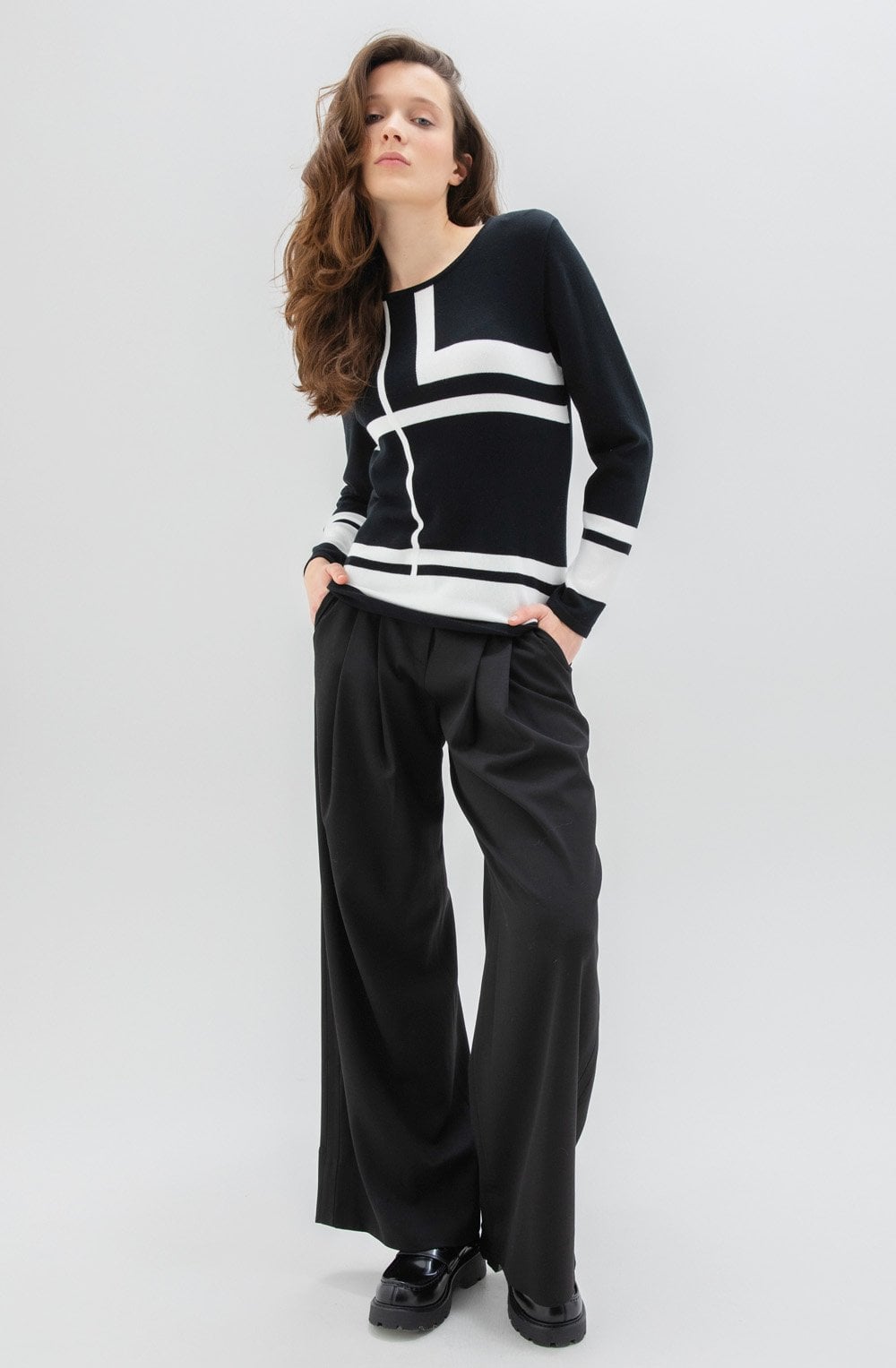 Monochrome Fitted Sweater